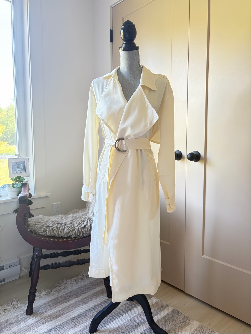 Able Trench Coat size small